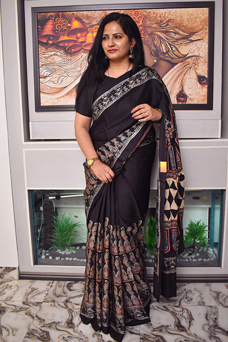 Black Modal Saree with rajwada print pallu