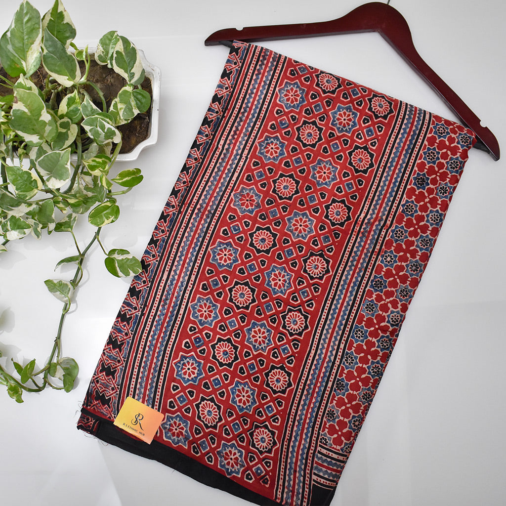 Red modal saree with lagripatta