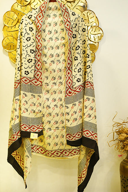 Cotton Suit with Black And Red Prints