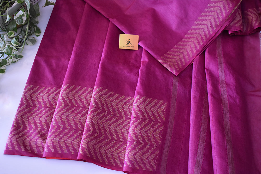 Fuchsia pink cotton handloom saree with weaving